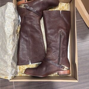 UGG Channing Roding Boots, EUC, size 9.5